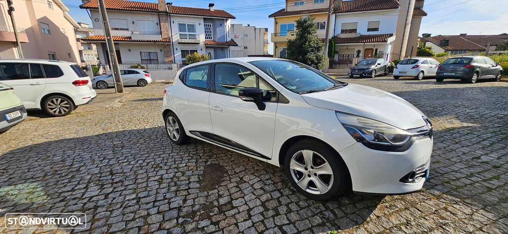 Renault Clio 1.5 dCi Dynamique S - 2