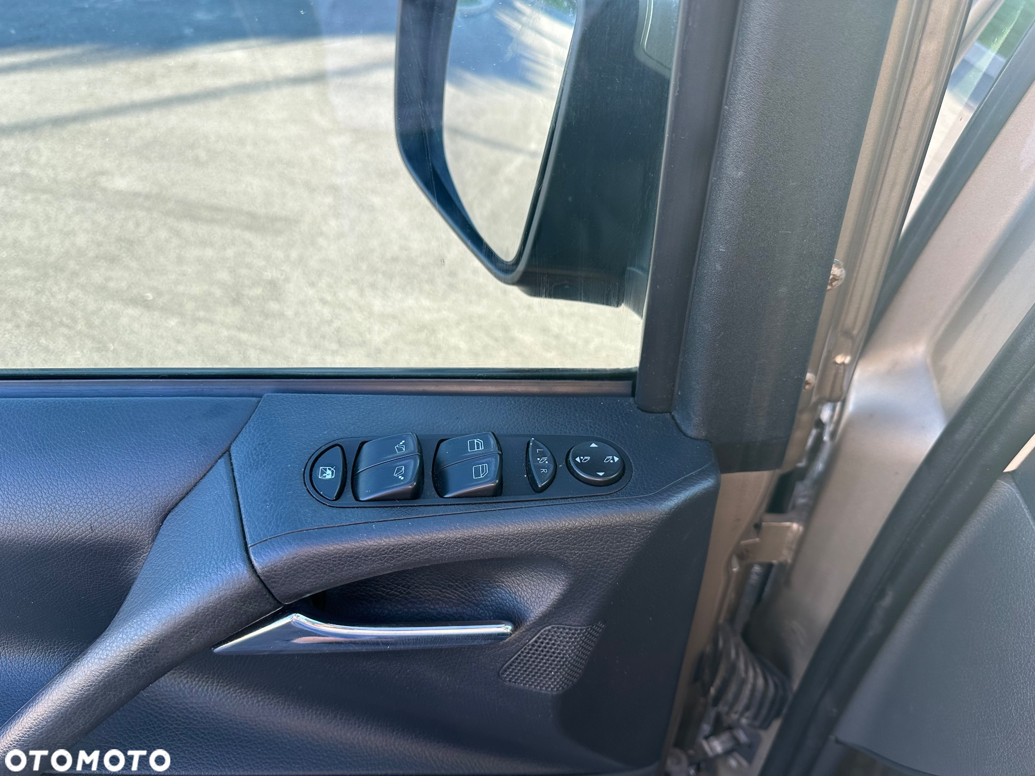 Mercedes-Benz Viano 3.0 CDI Ambiente (d³ugi) - 29