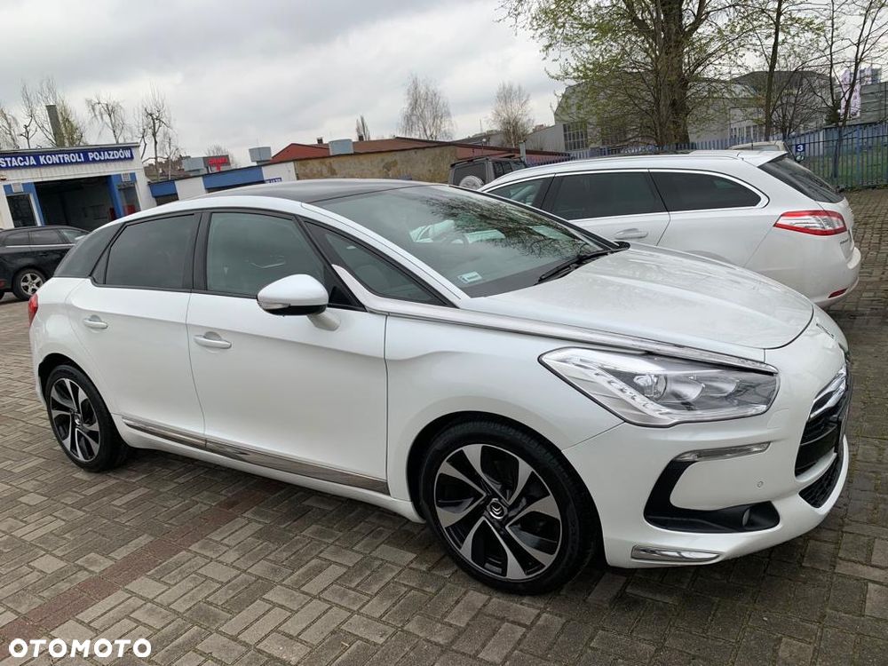 Citroën DS5 1.6 THP SoChic - 4