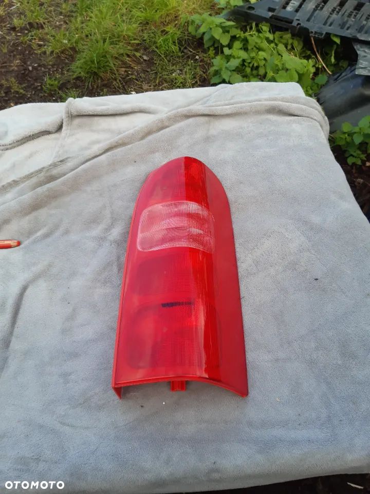 Lampa tylna prawa Renault Master II Opel Movano A Nissan Interstar I 7700352703 9160817 - 1