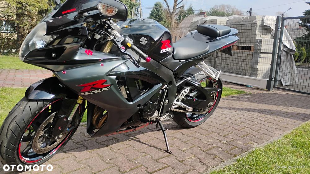 Suzuki GSX-R - 4