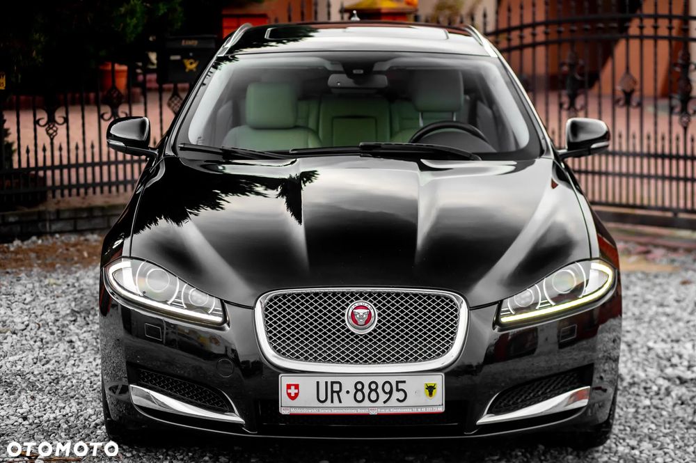 Jaguar XF 3.0 V6 S - 4