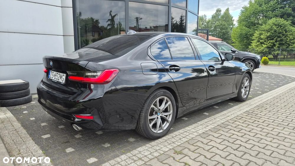 BMW Seria 3 318d Business Edition - 19