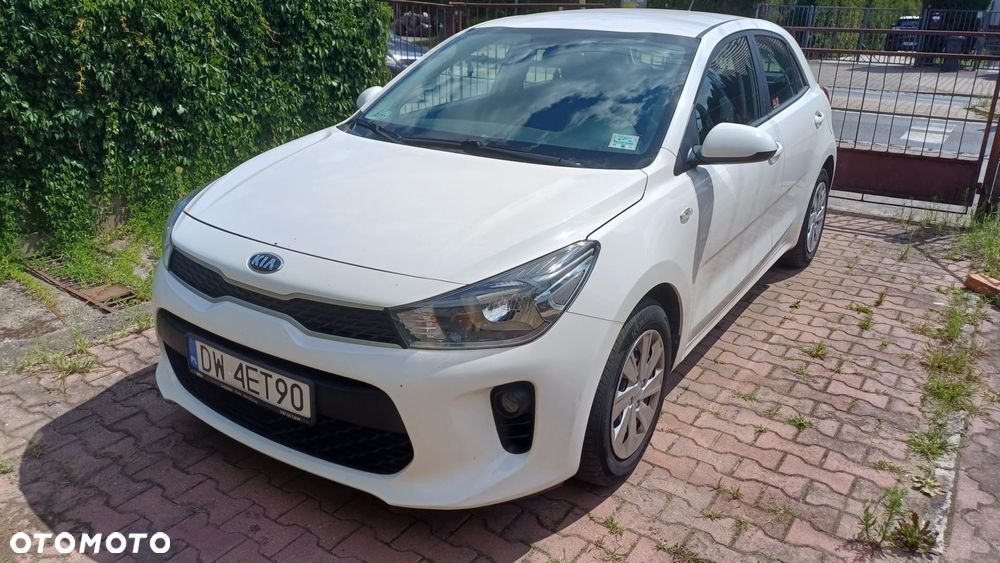 Kia Rio - 1