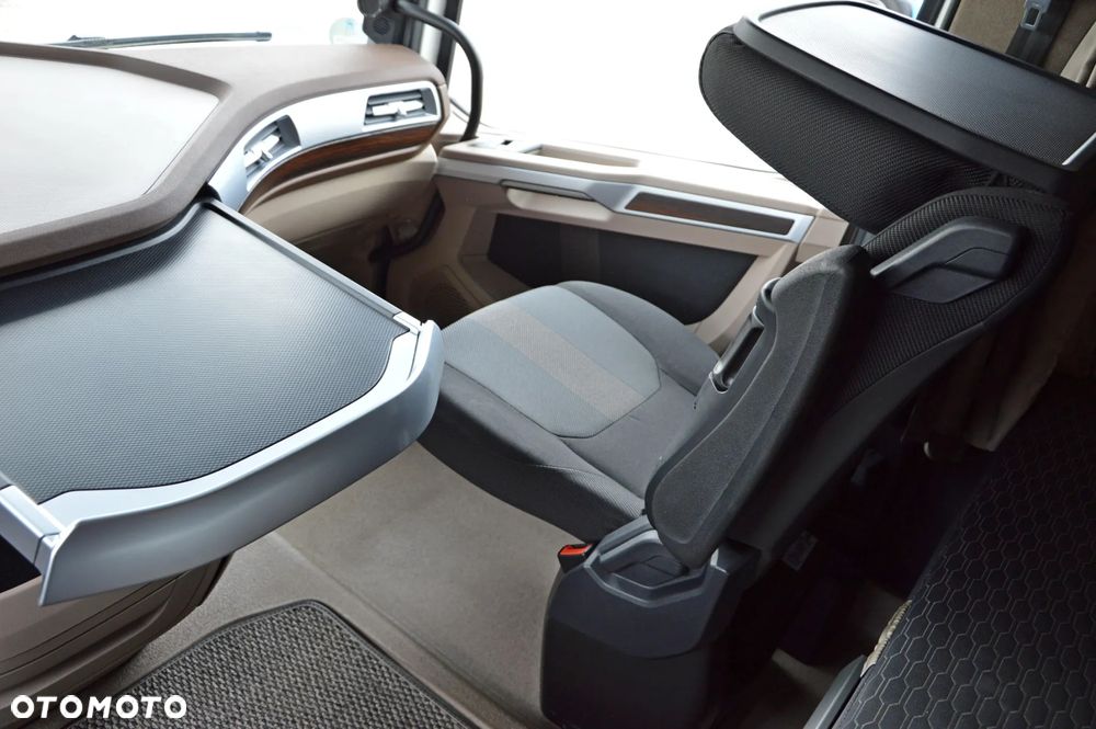 DAF XG+ 530 / ZF INTARDER / KLIMA POST. / FULL LED / SUBWOOFER / WENT. FOTEL! - 32