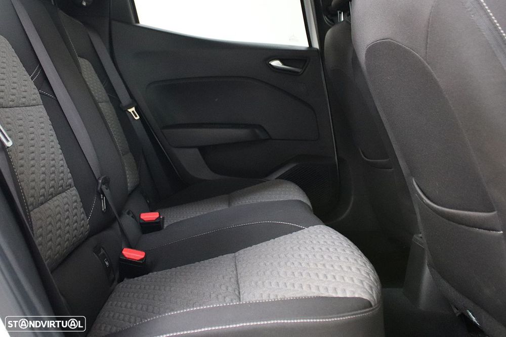 Renault Clio 1.0 TCe Evolution - 23