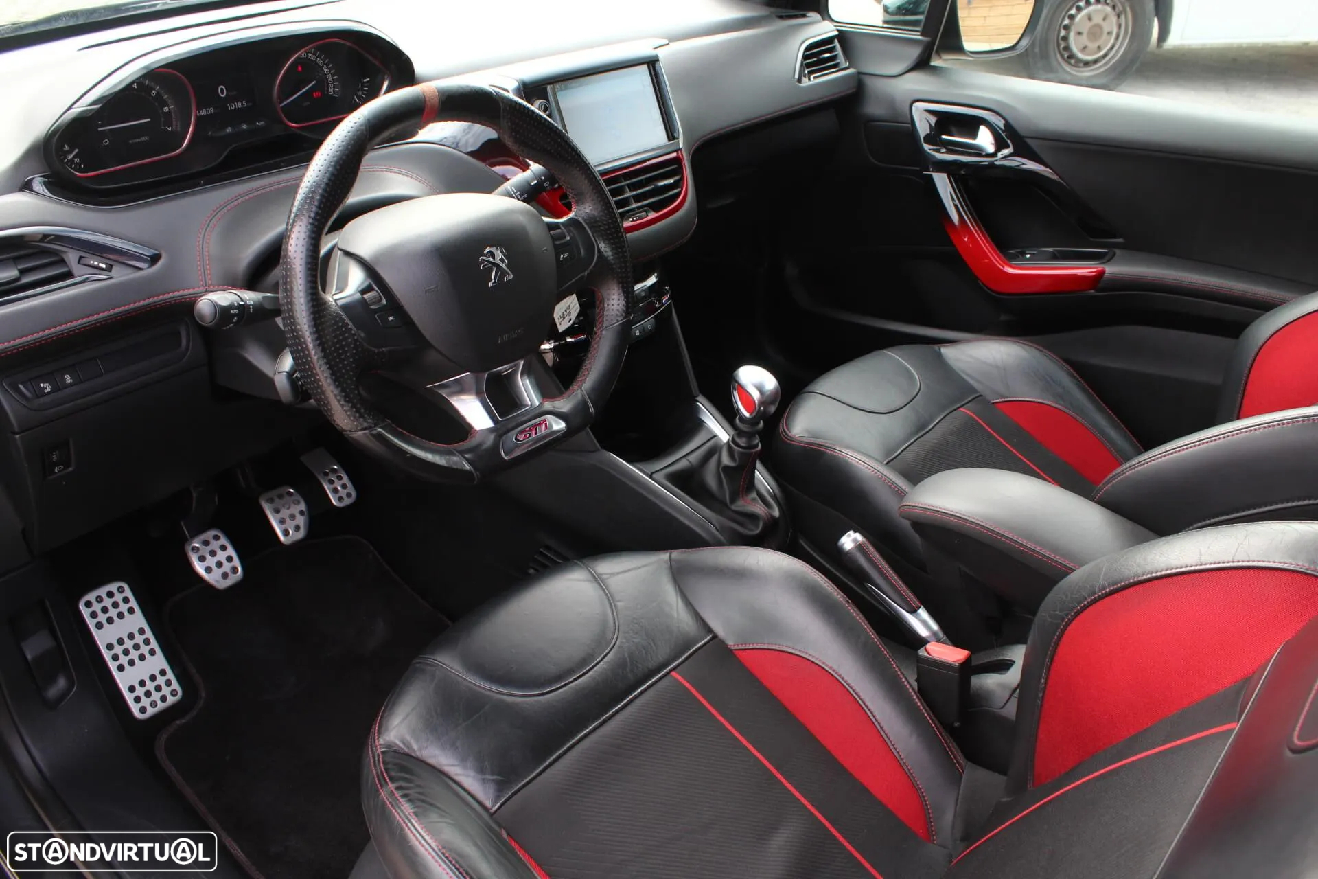 Peugeot 208 1.6 THP GTi - 8