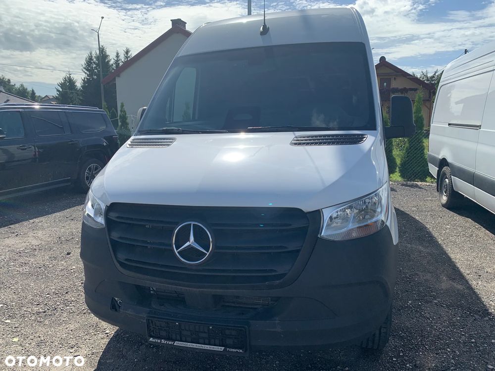 Mercedes-Benz Sprinter 2025 photo 2