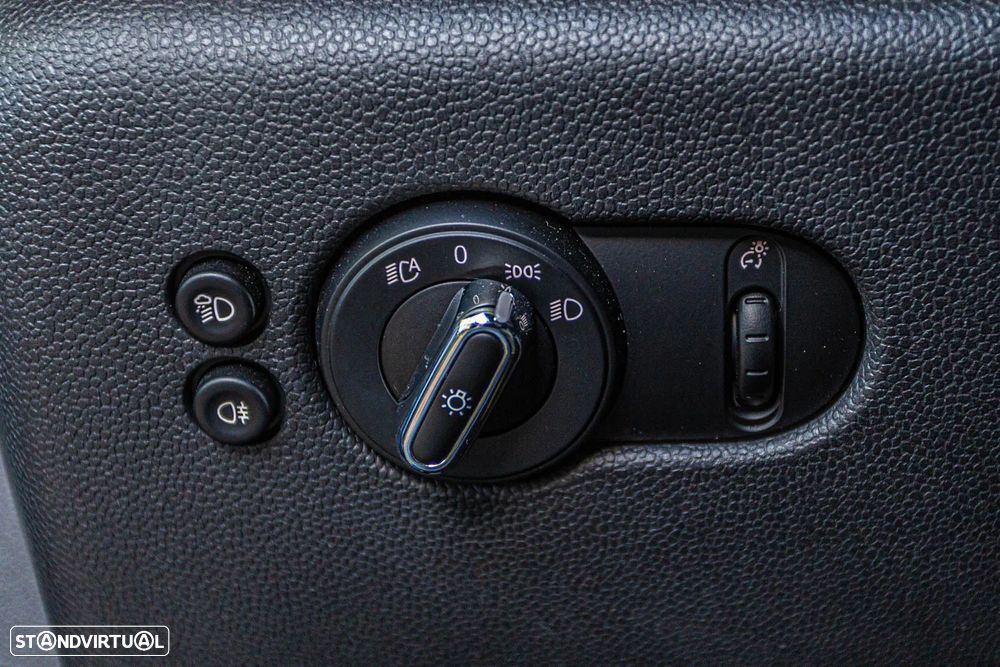 MINI 3 Portas Cooper SE Premium Yours - 25