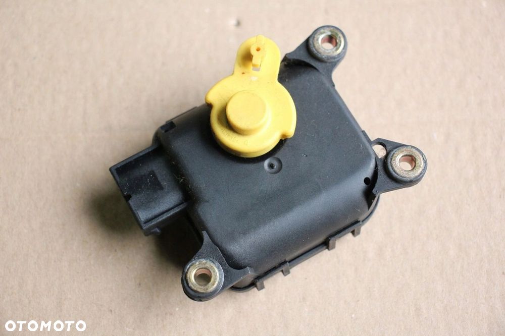 Silniczek nagrzewnicy VW SEAT AUDI SKODA 8D2820511C - 1