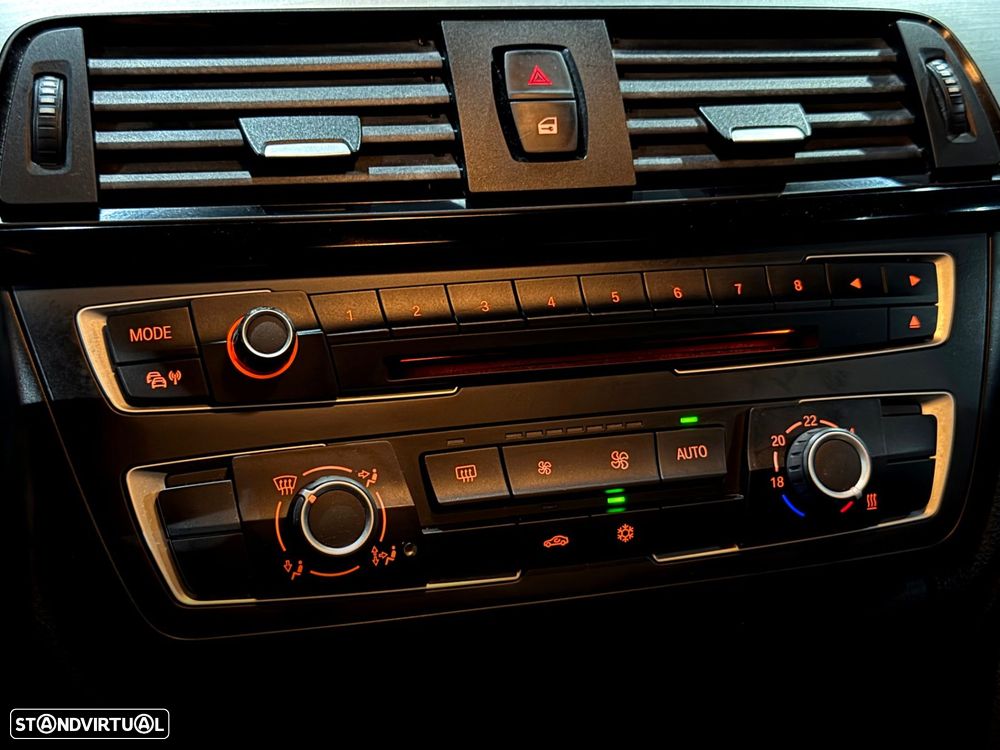 BMW 320 d Line Sport - 26