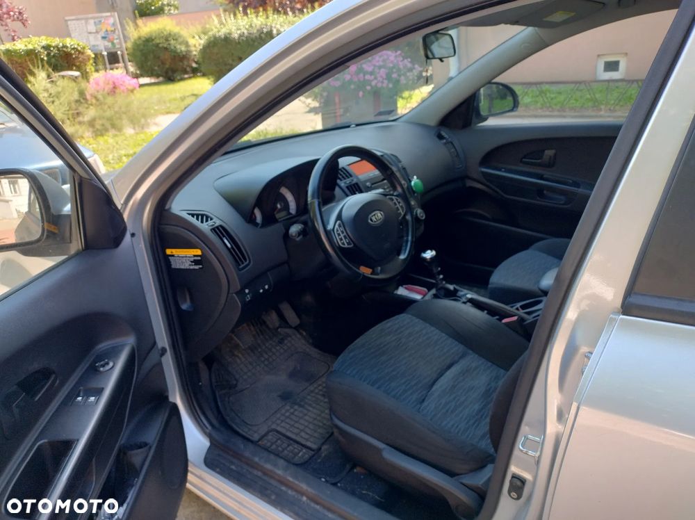Kia Ceed 1.6 Crdi Comfort - 10