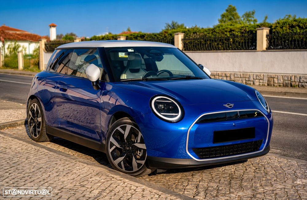 MINI 3 Portas Cooper SE Favoured XL - 1