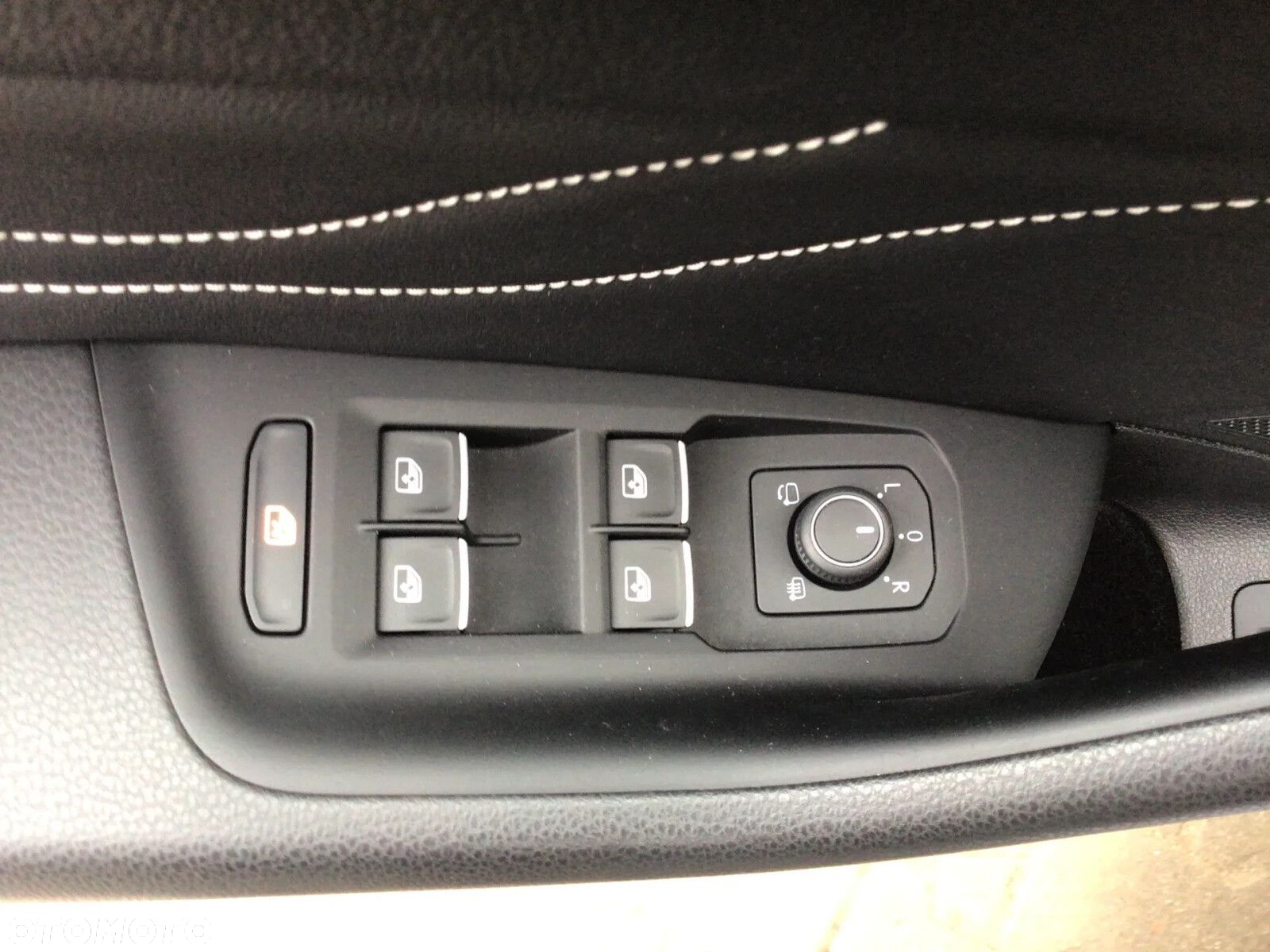 Volkswagen Arteon 2.0 TDI 4Motion R-Line DSG - 27