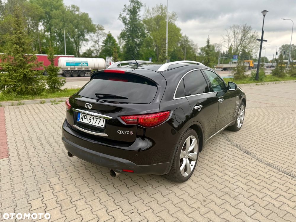 Infiniti QX70 3.0d S Premium - 8