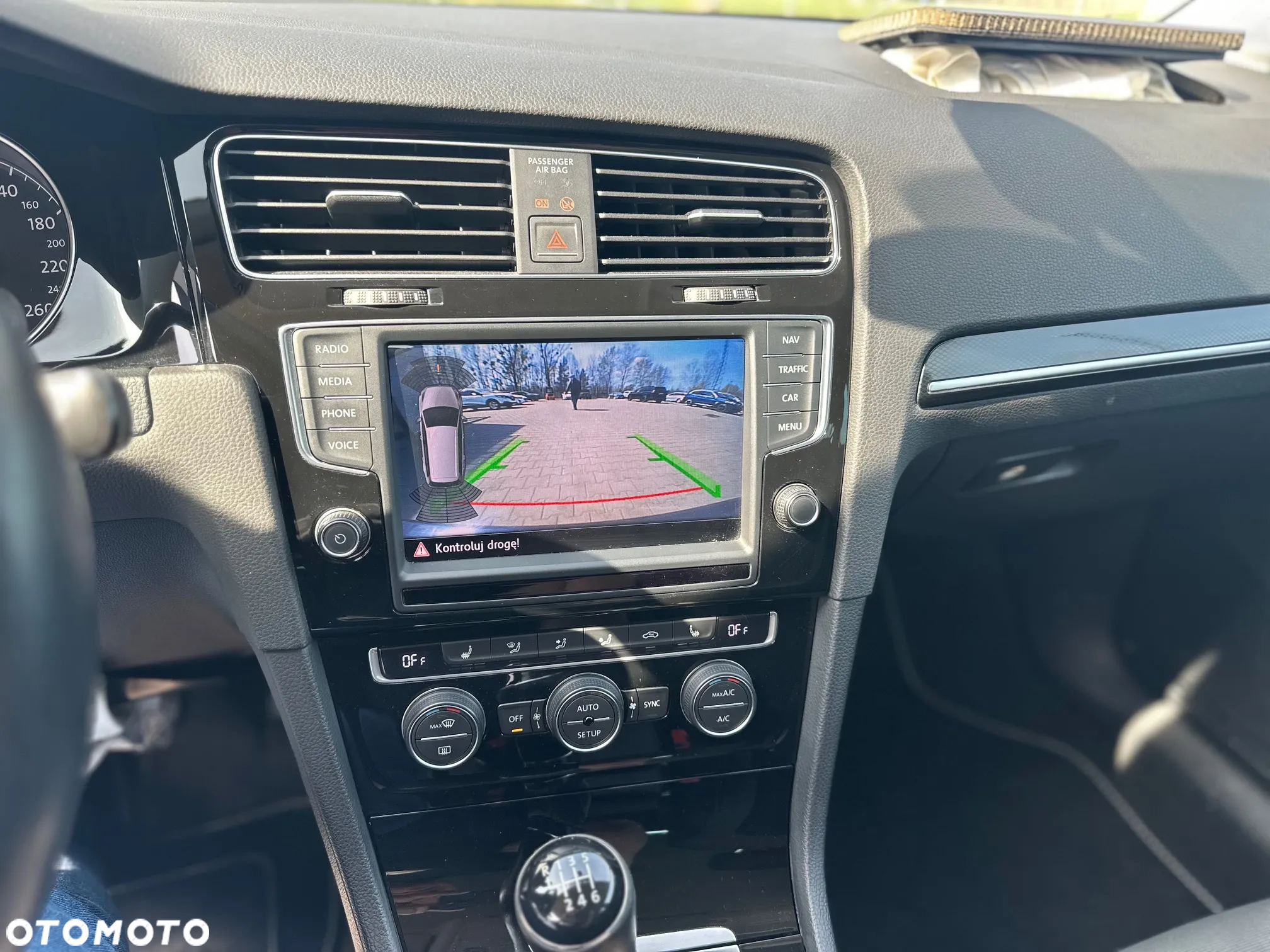 Volkswagen Golf VII 1.4 TSI BMT Comfortline - 16