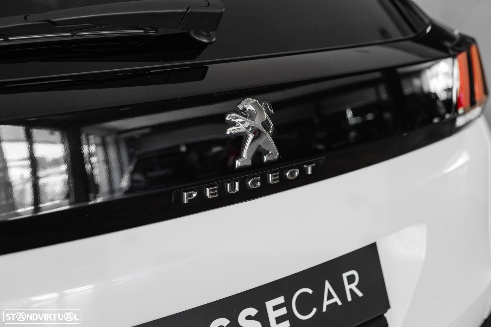 Peugeot 3008 1.5 BlueHDi Active Pack EAT8 - 12