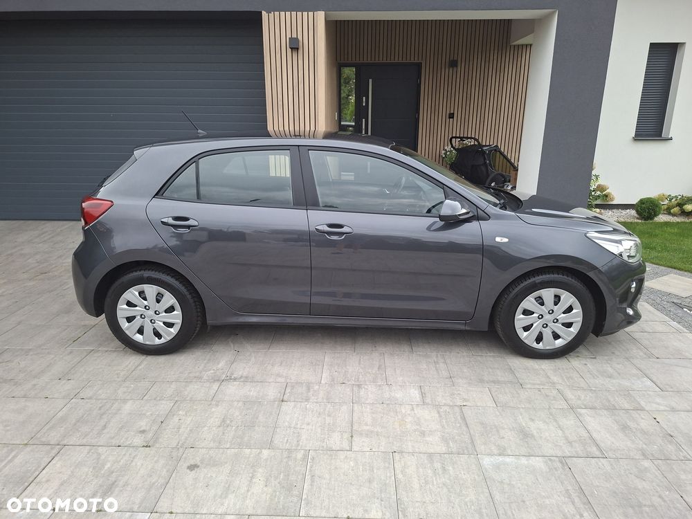 Kia Rio - 2
