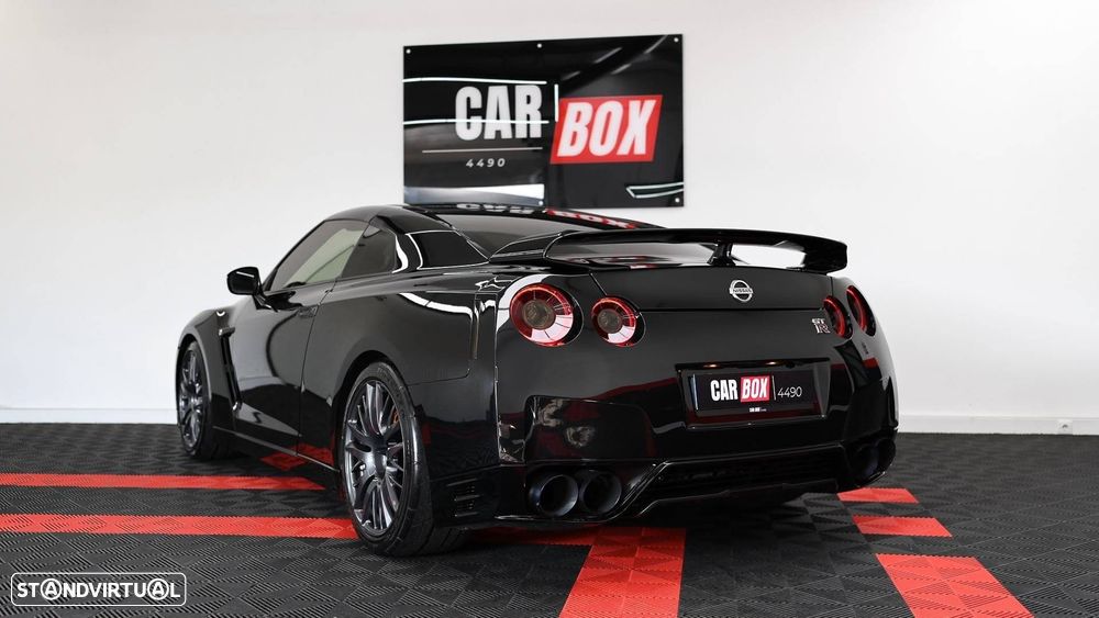 Nissan GT-R 3.8 V6 Black Edition - 13
