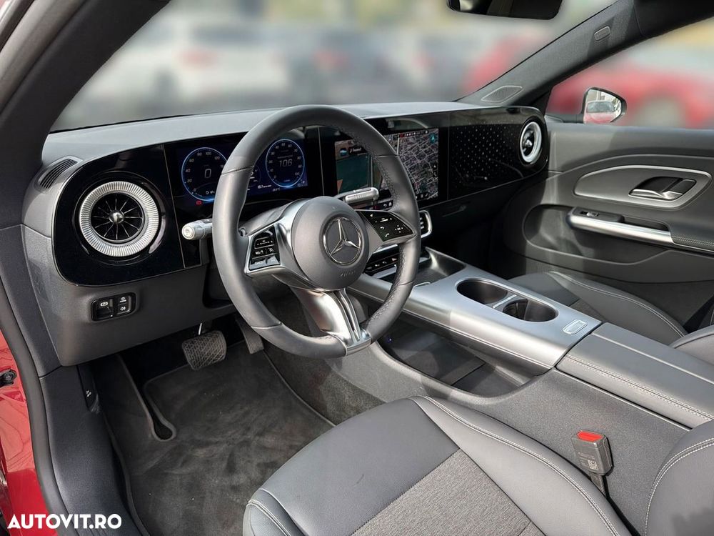 Mercedes-Benz CLA 350 4MATIC Coupe - 11
