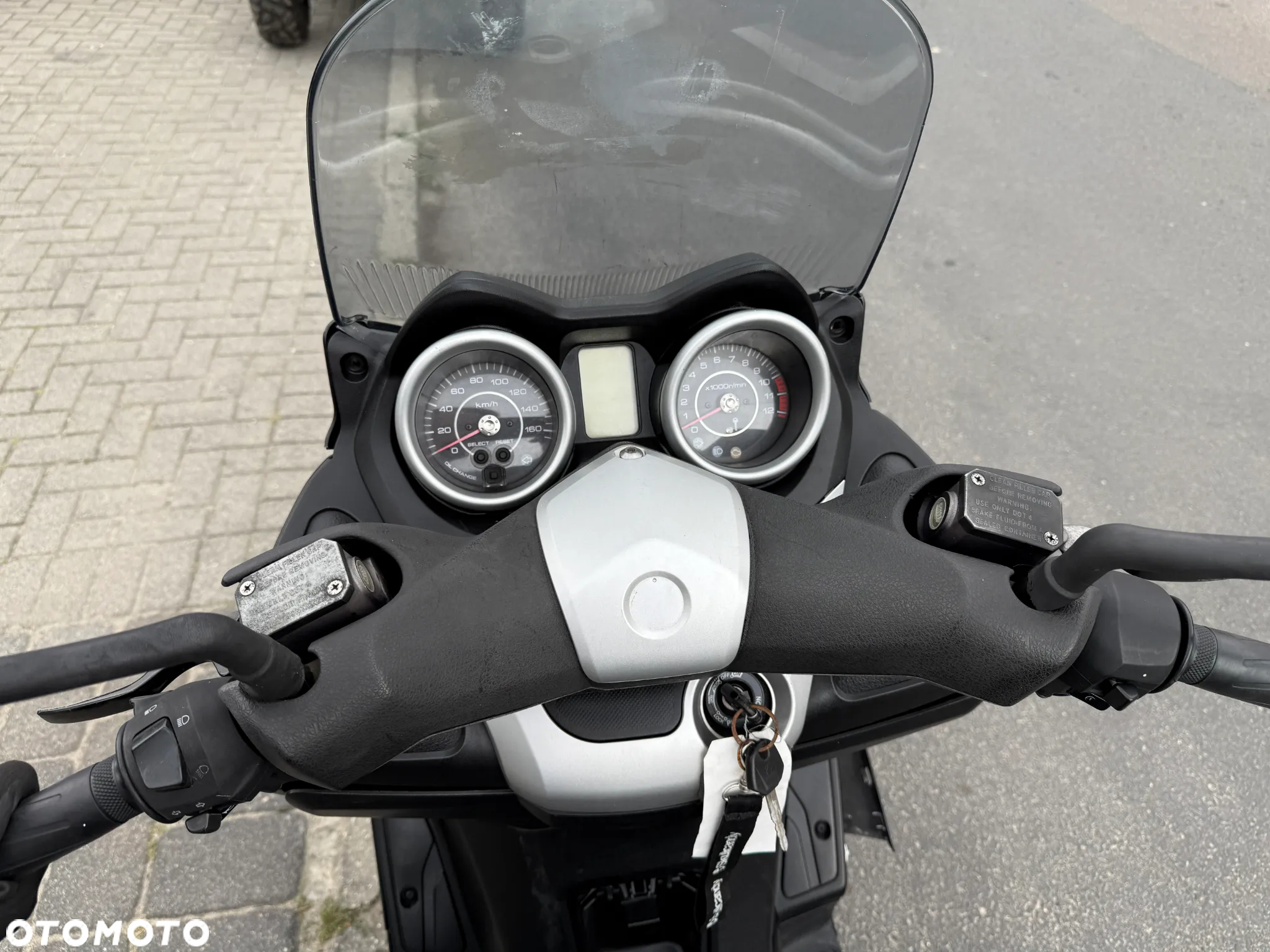 Yamaha X-max - 11