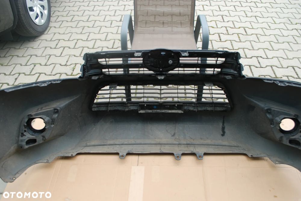 TOYOTA HILUX VIII  16 R.- Zderzak Przedni Przód - 13