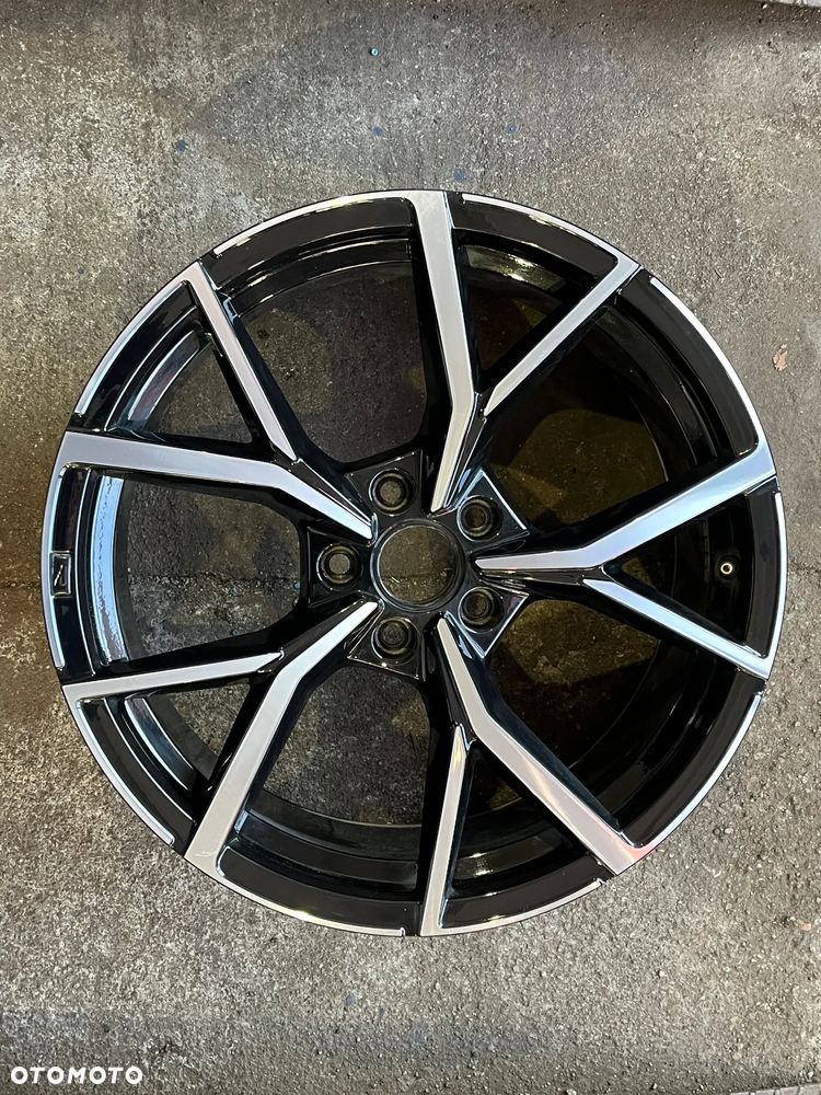 Felga VW Golf R VIII 8 5x112 8J x 19 ET 50 5H 5H0601025S 1szt. - 1