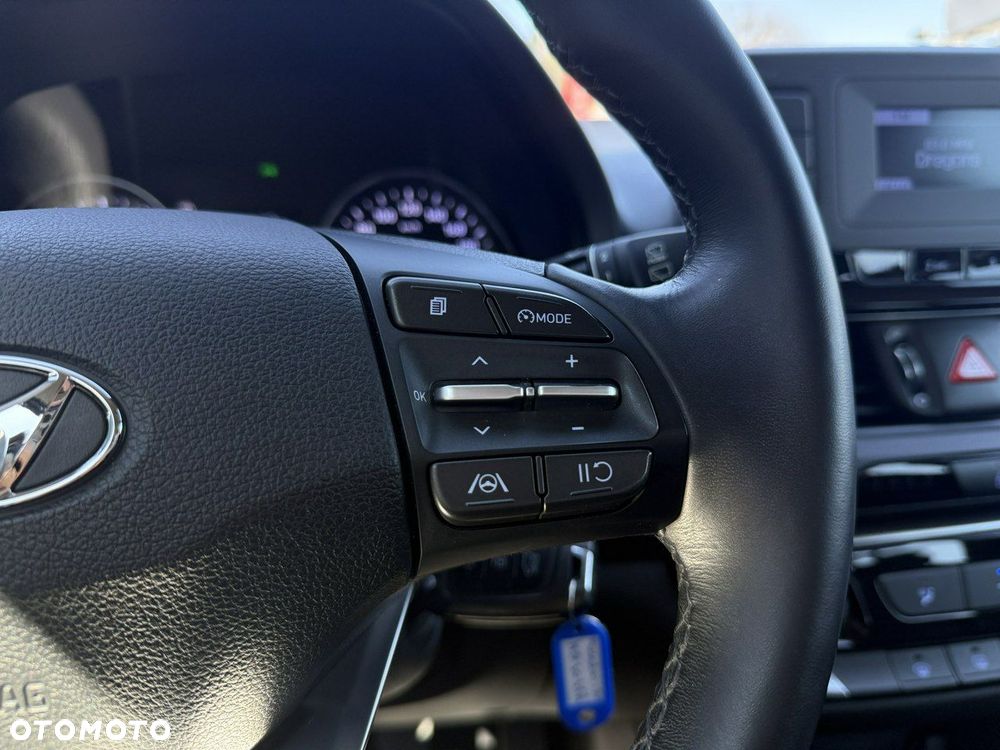 Hyundai i30 1.5 DPI Classic + - 17