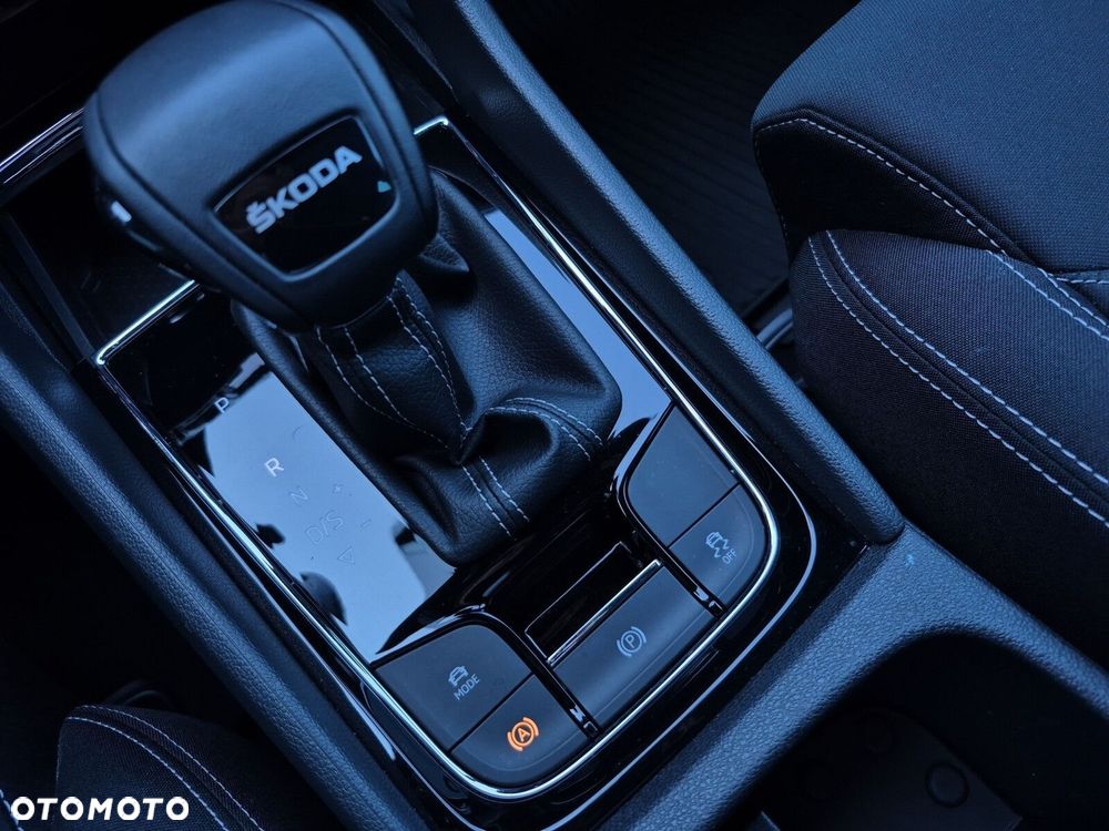 Skoda Karoq 1.5 TSI ACT Sportline DSG - 19