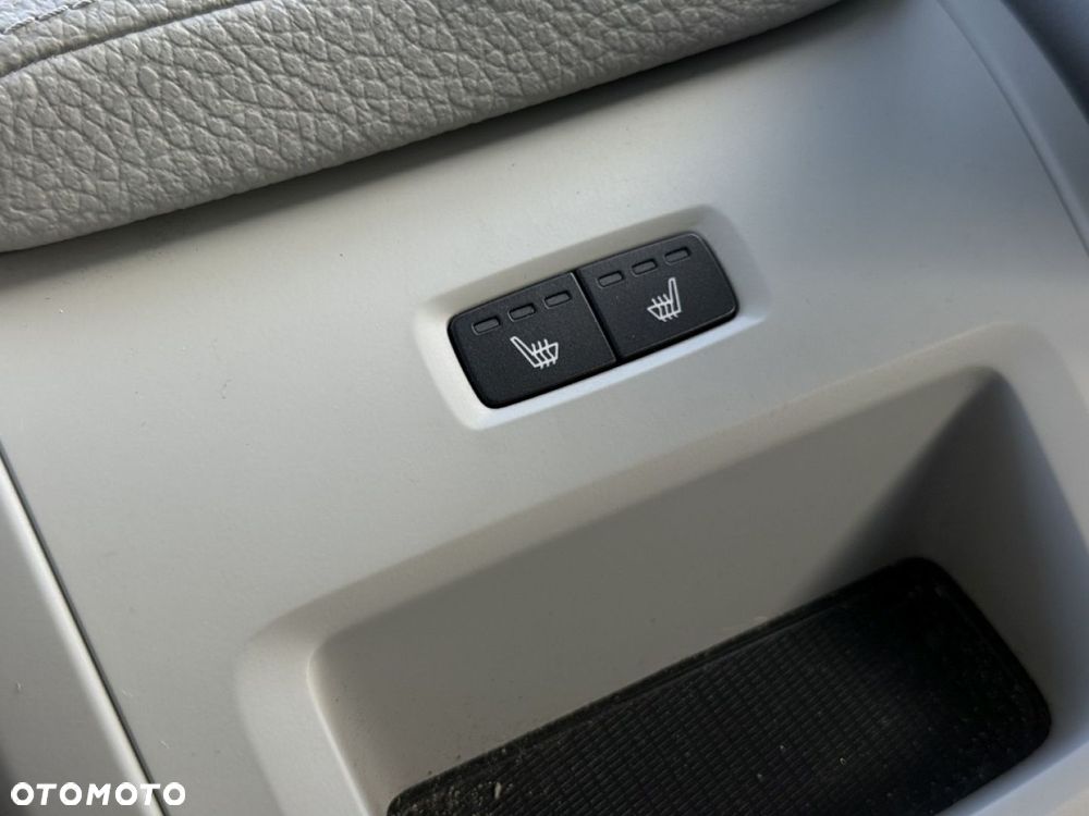 Volvo XC 60 T6 Plug-In Hybrid AWD Inscription - 31