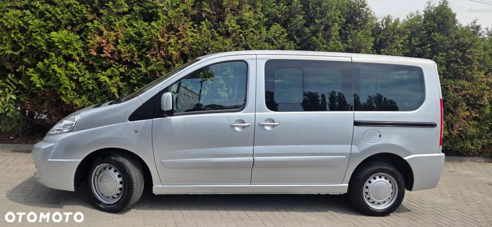 Peugeot Expert - 8