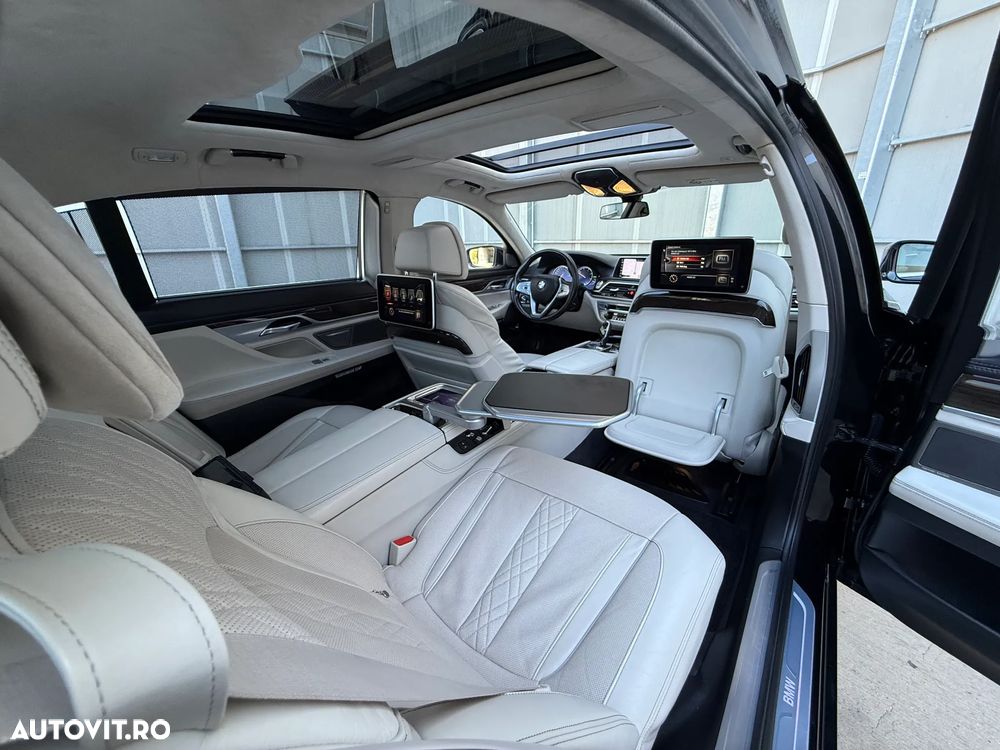 BMW Seria 7 730Ld xDrive - 25