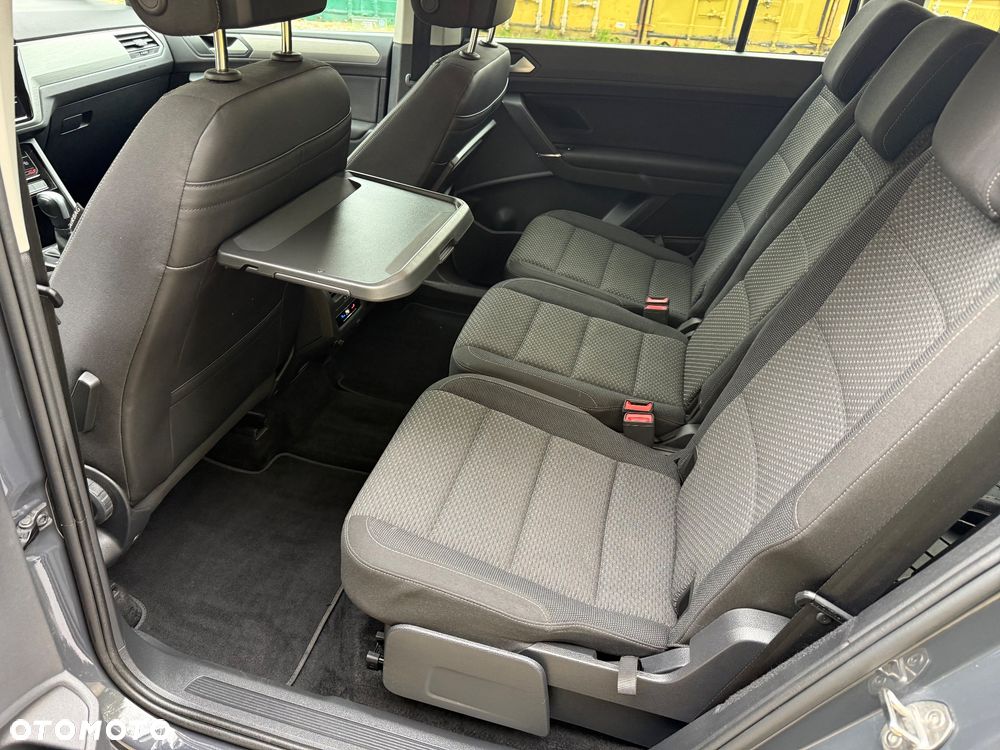 Volkswagen Touran 1.5 TSI EVO Active DSG - 8