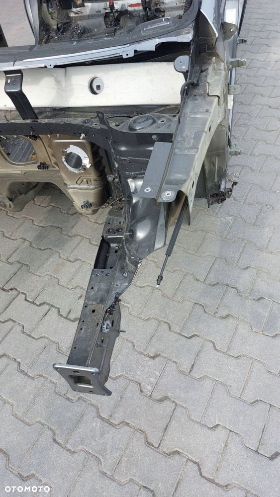 seat ateca 16r> ćwiartka przód próg lewy słupek a + b - 2