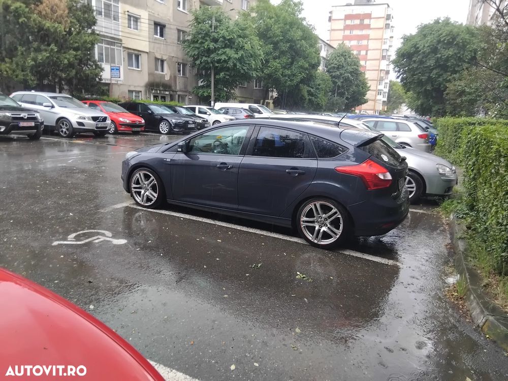 Ford Focus 1.0 EcoBoost Sport - 6