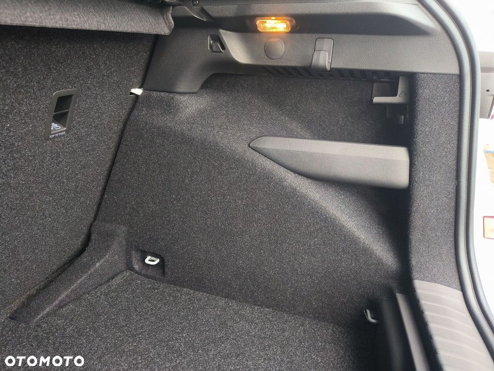Skoda Kamiq 1.0 TSI Monte Carlo DSG - 31