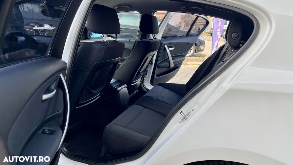 BMW Seria 1 118d - 7