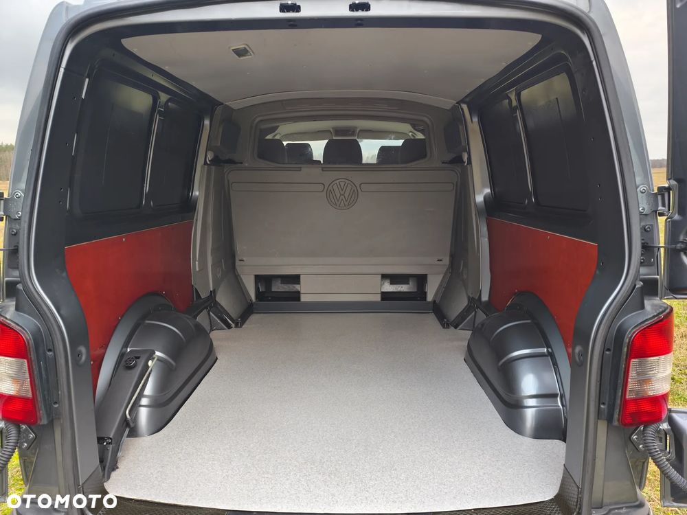 Volkswagen Transporter - 11
