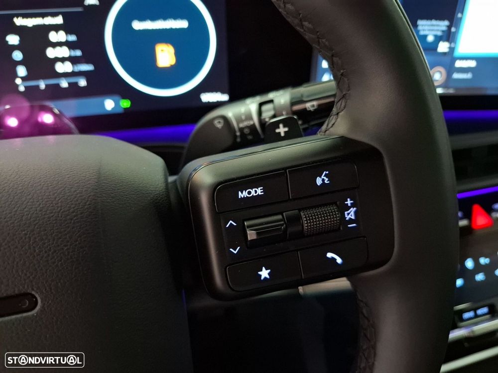 Hyundai Santa Fe 1.6 T-GDI HEV Vanguard - 18