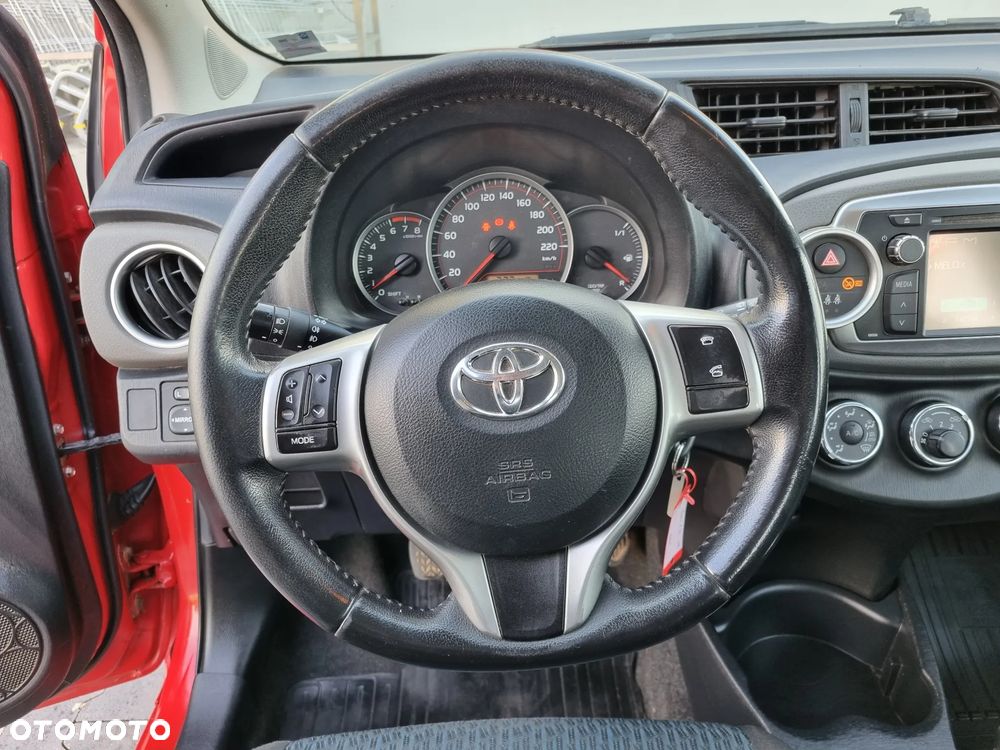 Toyota Yaris 1.33 VVT-i Comfort - 24