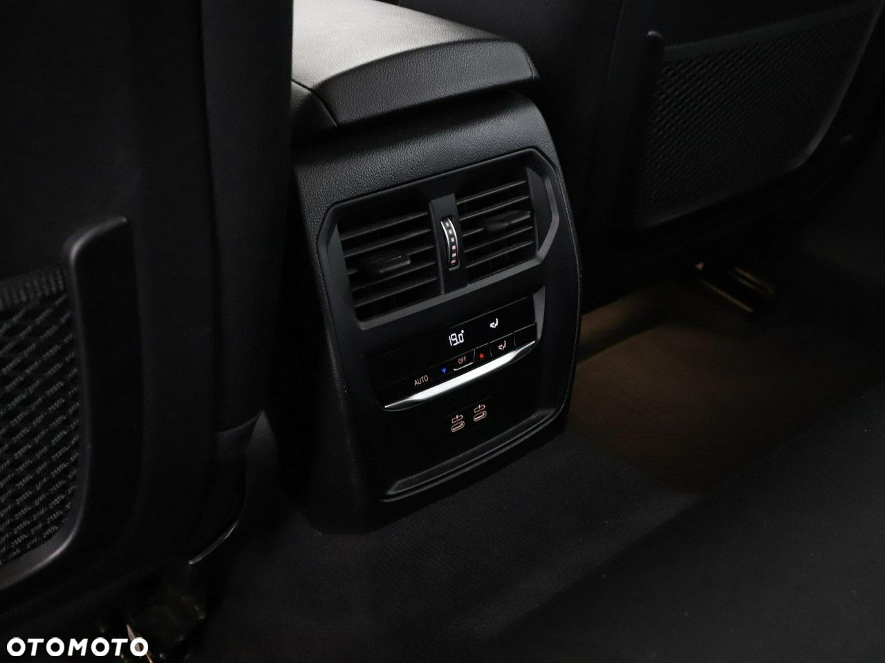 BMW Seria 3 330e Advantage - 39