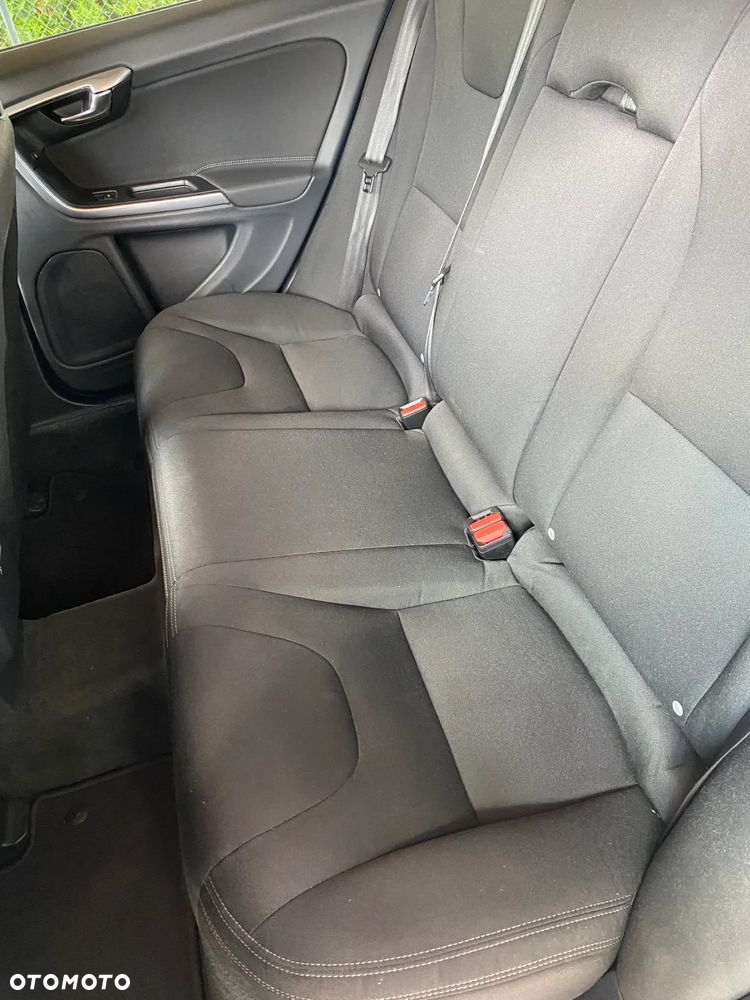 Volvo V60 D2 Kinetic - 4