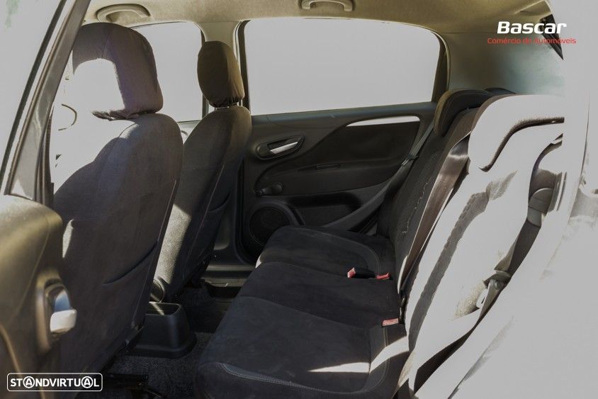 Fiat Punto 1.3 M-Jet Lounge S&S - 15