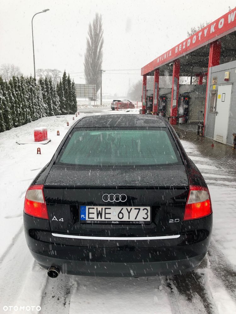 Audi A4 Limousine - 6
