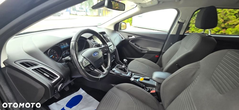 Ford Focus 1.5 EcoBoost STart-Stopp-System TITANIUM - 30
