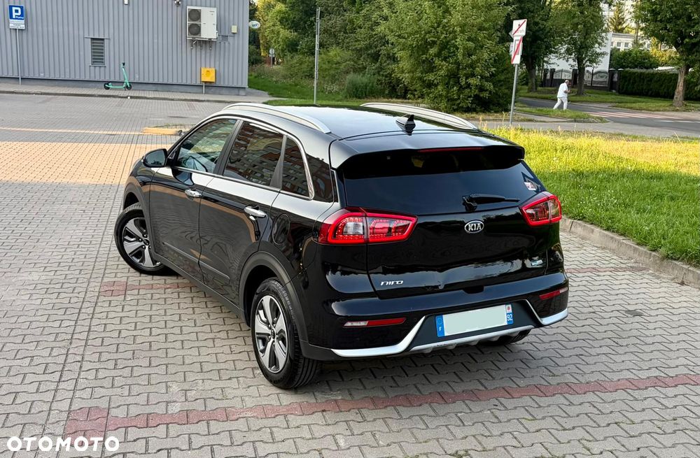 Kia Niro 1.6 GDI Hybrid L Business Line - 7