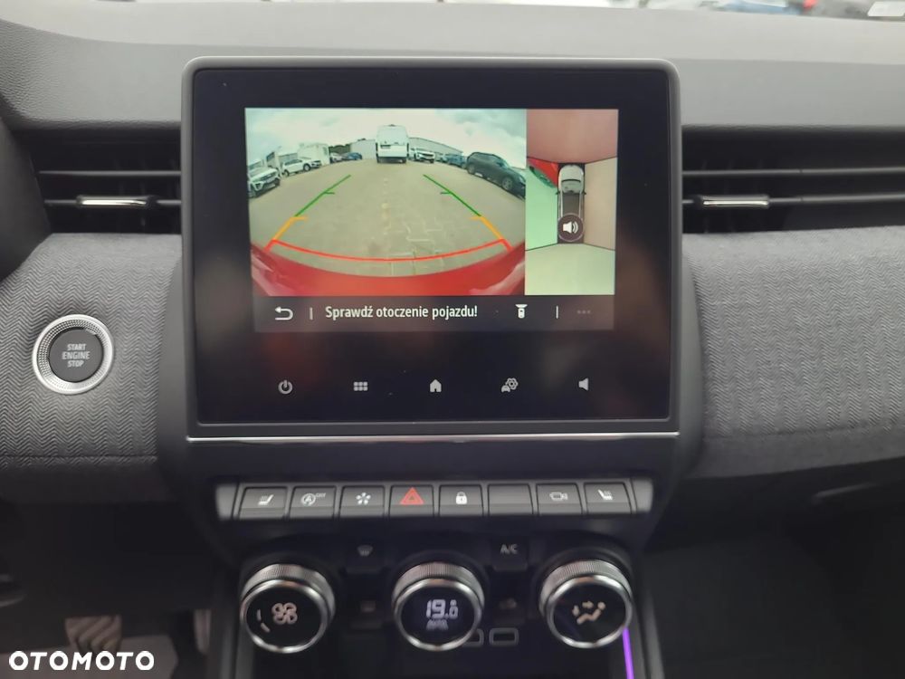 Renault Clio 1.0 TCe Techno - 19