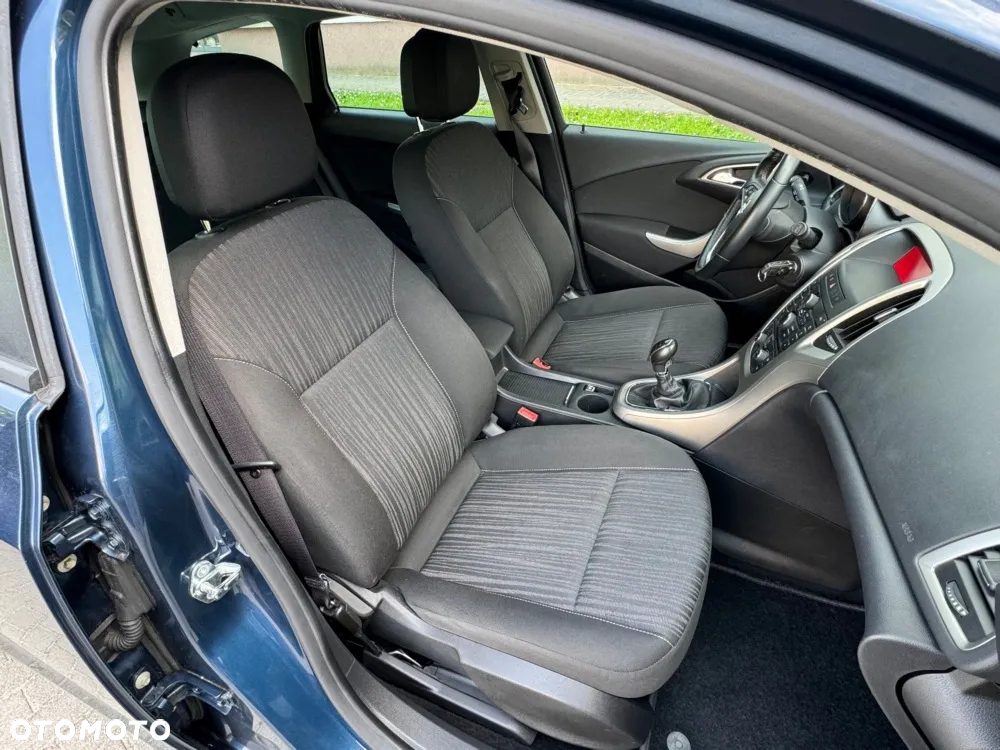 Opel Astra 1.6 Caravan Selection - 24