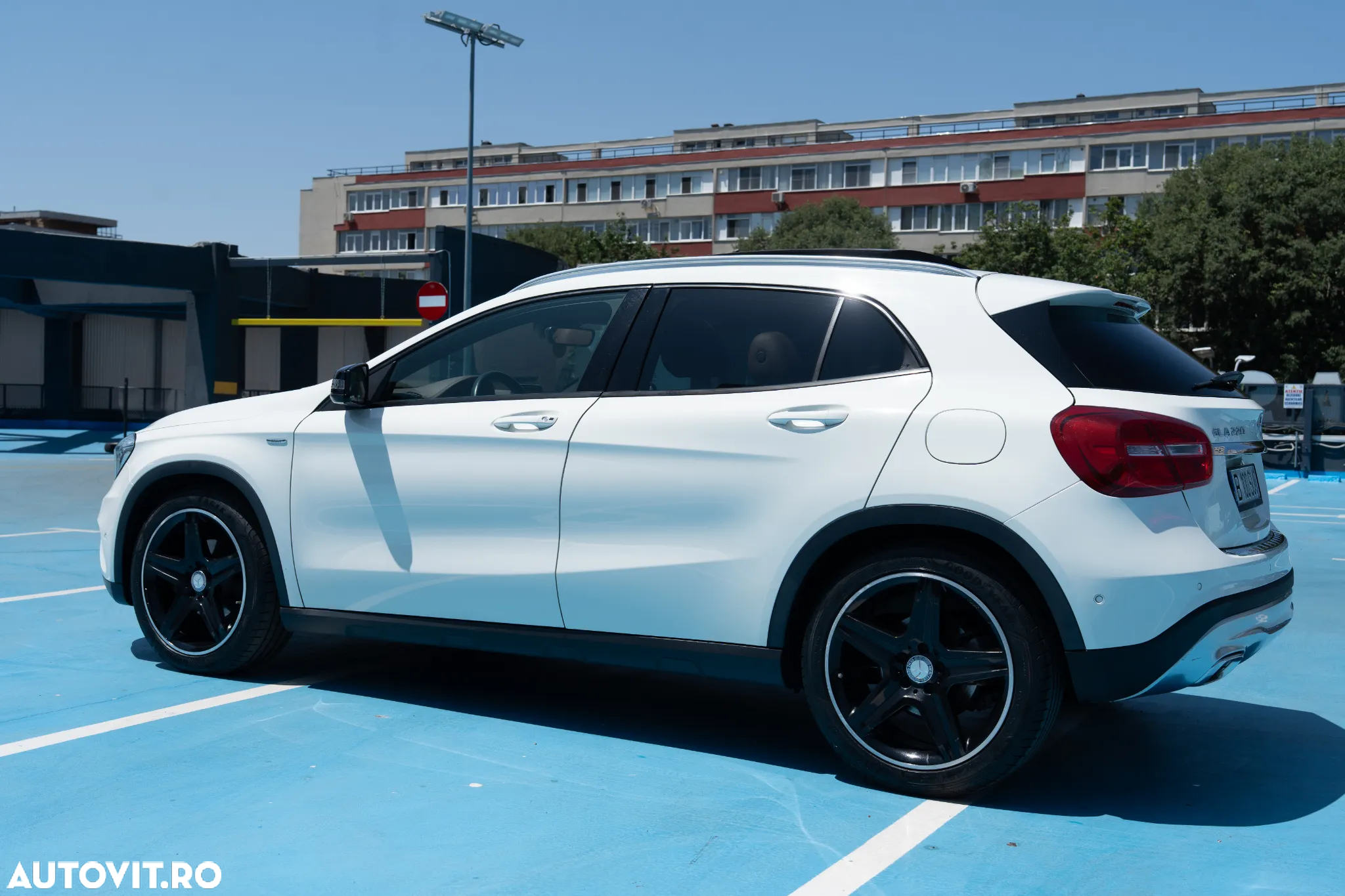 Mercedes-Benz GLA 220 d 4MATIC Aut. - 5