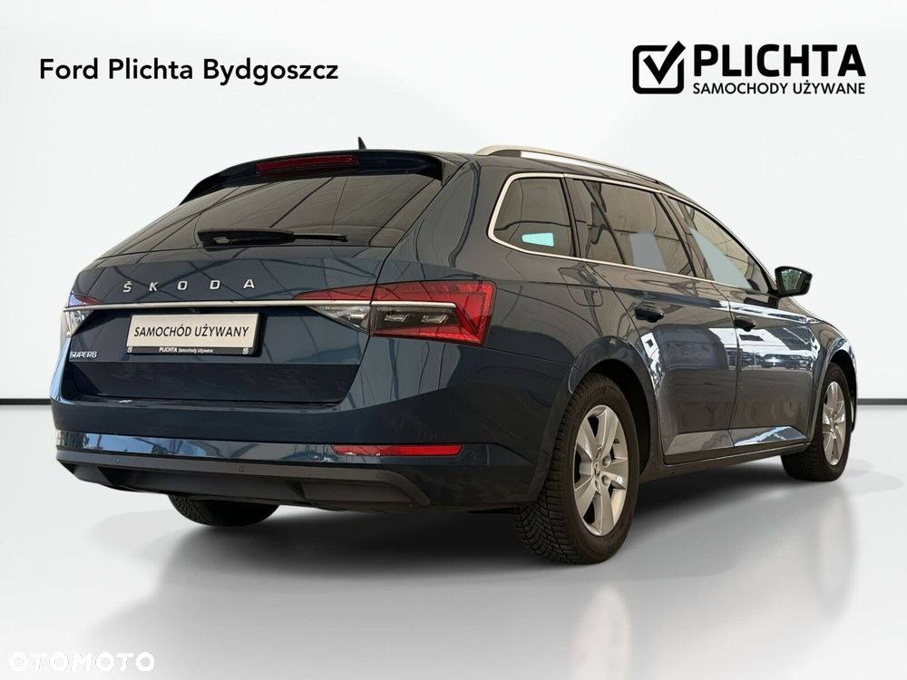Skoda Superb 2022 photo 5